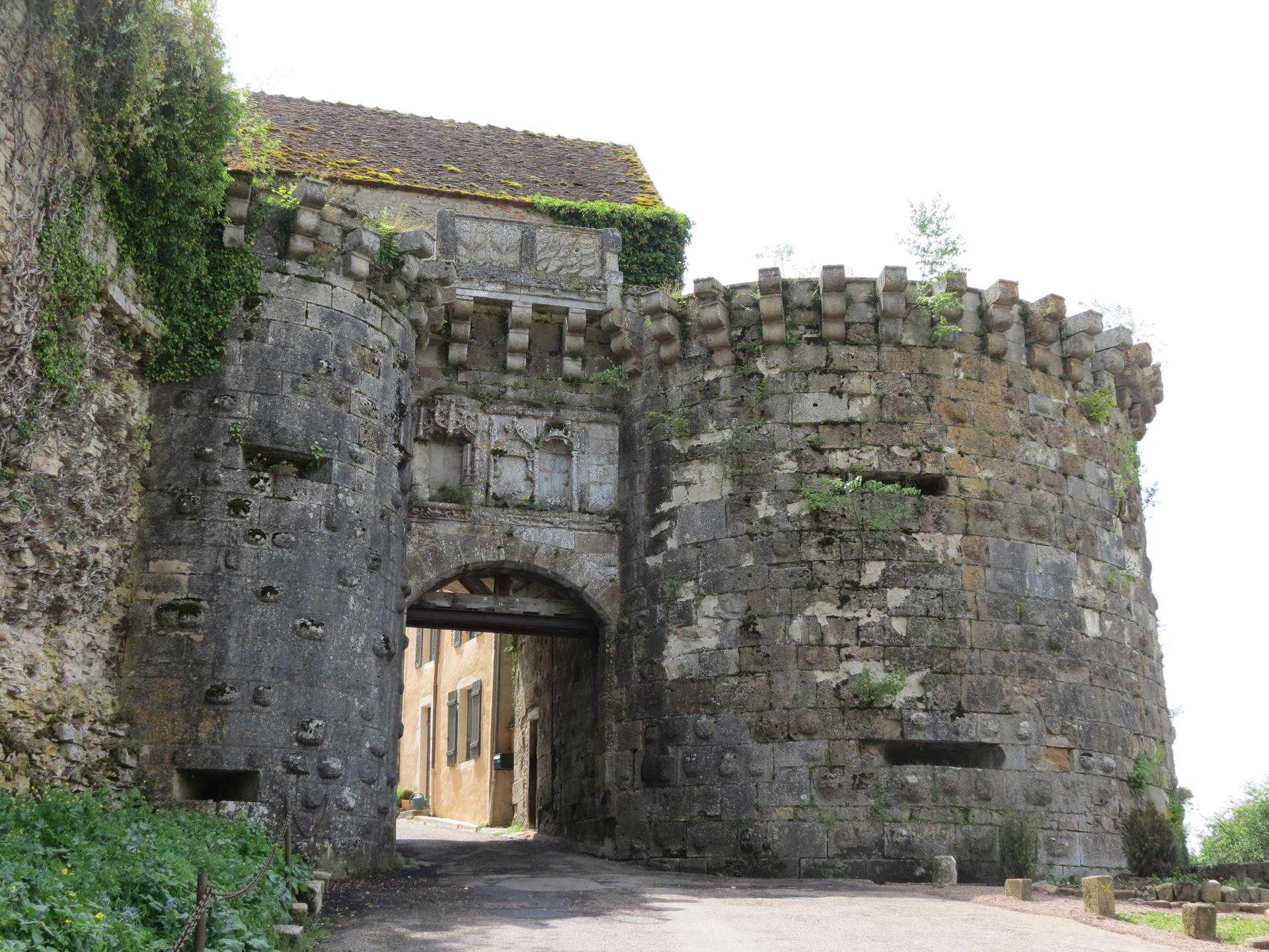 Vézelay  Porte Neuve  MarieEve Lessard